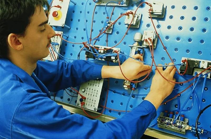 Ремонт и обслуживание телекоммуникационного оборудования и базовых станций в городе Ялта